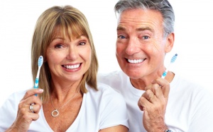 Chăm sóc sức khỏe răng miệng ở người cao tuổi